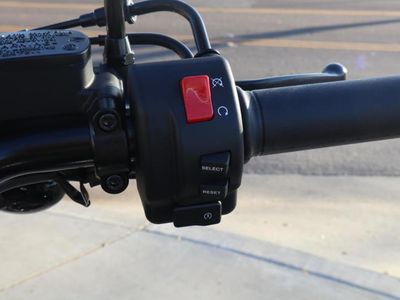 2025 Yamaha Bolt R-Spec - Photo 10