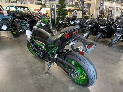 2026 Kawasaki Z900 SE ABS - Photo 8