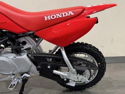 2026 Honda CRF50F - Photo 18