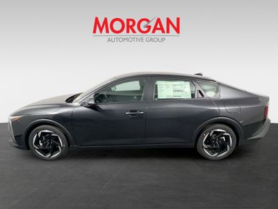 2025 Kia K4 — photo 8 view