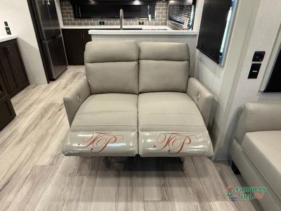 2026 Keystone RV Avalanche - Photo 19