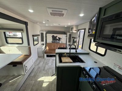 2025 Forest River RV No Boundaries - Photo 6