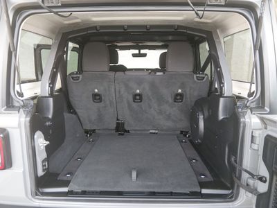 2023 Jeep Wrangler - Photo 10