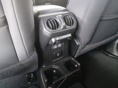 2023 Jeep Wrangler - Photo 15