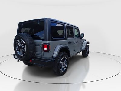 2023 Jeep Wrangler - Photo 7