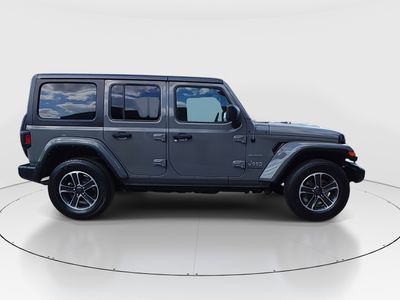 2023 Jeep Wrangler - Photo 8