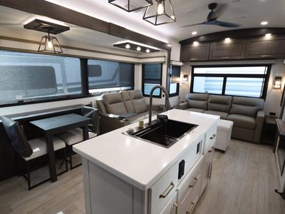 2026 Jayco BIGHORN - Photo 11