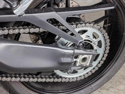 2026 Yamaha MT-09 - Photo 11