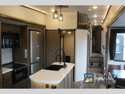 2022 Forest River RV Sabre - Photo 23