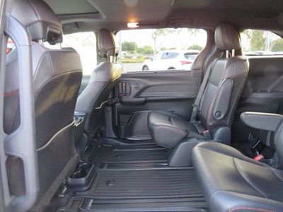 2023 Toyota SIENNA XSE - Photo 18