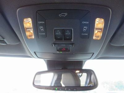 2023 Toyota SIENNA XSE - Photo 35