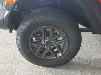 2026 Jeep Wrangler — photo 11 view