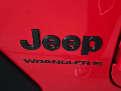 2026 Jeep Wrangler — photo 14 view