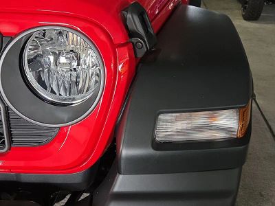 2026 Jeep Wrangler — photo 10 view