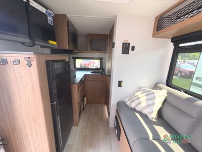 2026 Keystone RV Reign - Photo 7
