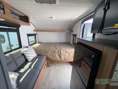 2026 Keystone RV Reign - Photo 8