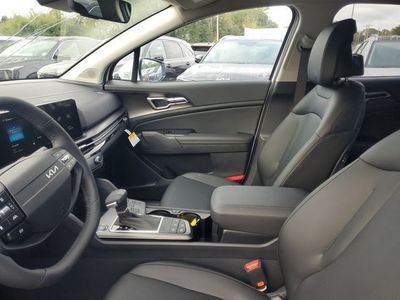 2026 Kia Sportage — photo 8 view