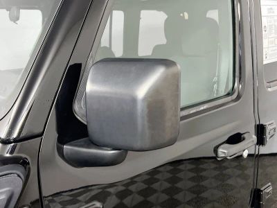 2023 Jeep Wrangler — photo 10 view