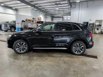 2022 Audi Q5 — detail view
