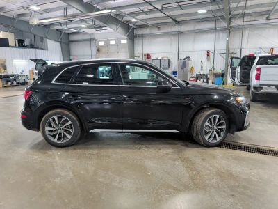2022 Audi Q5 — side profile view