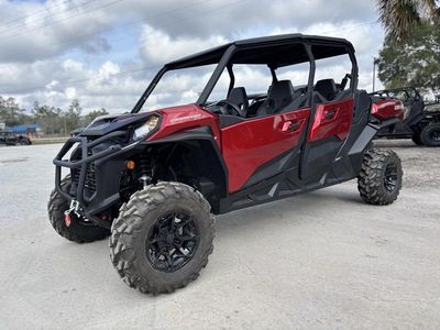 2025 Can-Am Commander MAX XT 700 - Photo 3