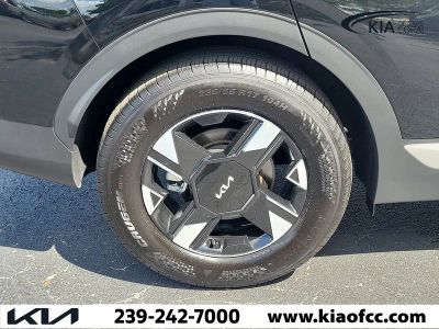 2026 Kia Sportage — photo 9 view