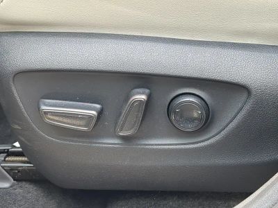 2023 Toyota RAV4 — photo 23 view