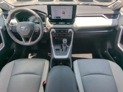 2023 Toyota RAV4 — photo 18 view