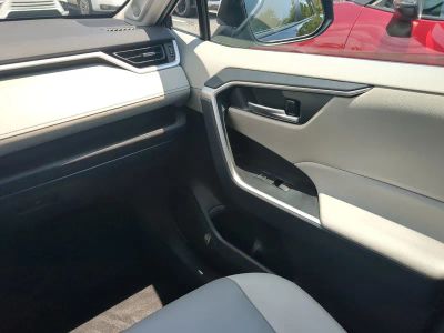 2023 Toyota RAV4 — photo 20 view