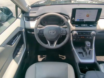 2023 Toyota RAV4 — photo 19 view