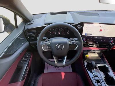 2025 Lexus NX — photo 17 view