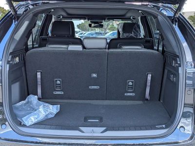 2026 Mazda CX-90 — photo 13 view