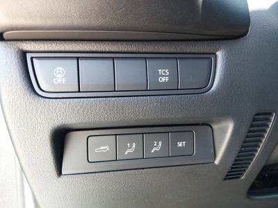 2025 Mazda CX-50 - Photo 13
