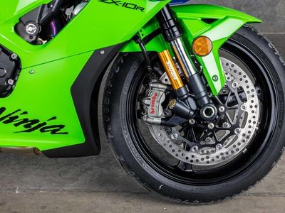 2026 Kawasaki ZX1003BTFAL - Photo 4