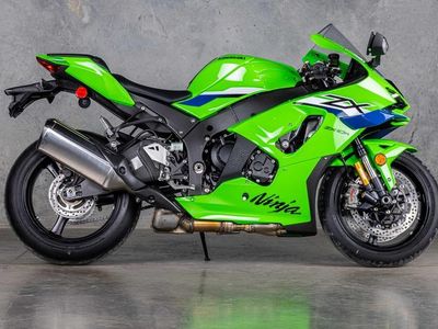 2026 Kawasaki ZX1003BTFAL - Photo 2