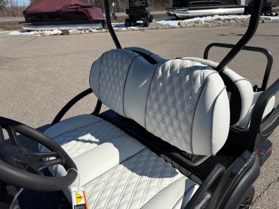 2027 Club Car Onward 4 Passenger Premium Gas — photo 9 view