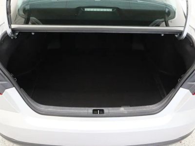 2025 Toyota Camry FWD - Photo 31