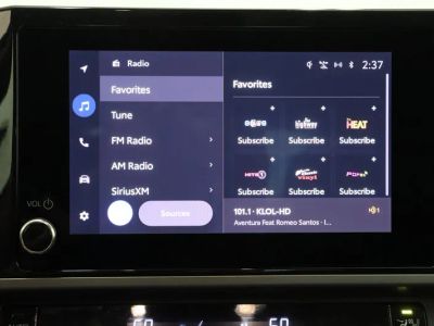 2025 Toyota Camry FWD - Photo 18