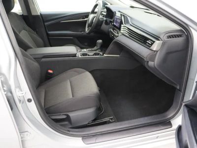 2025 Toyota Camry FWD - Photo 36
