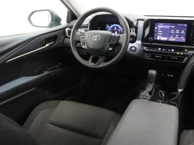 2025 Toyota Camry FWD - Photo 30