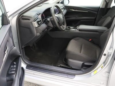 2025 Toyota Camry FWD - Photo 14