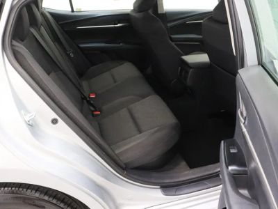 2025 Toyota Camry FWD - Photo 33