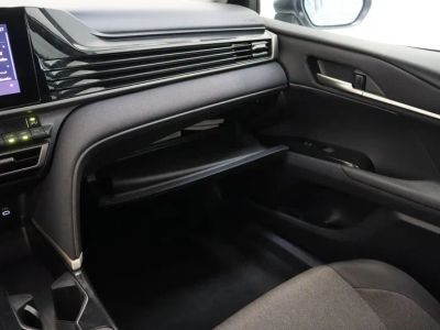 2025 Toyota Camry FWD - Photo 22