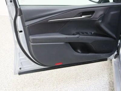 2025 Toyota Camry FWD - Photo 12