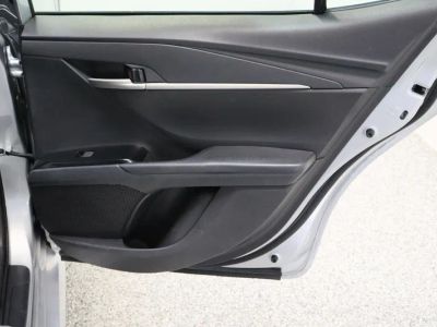 2025 Toyota Camry FWD - Photo 32