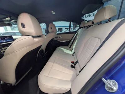2025 BMW 3 Series — photo 10 view