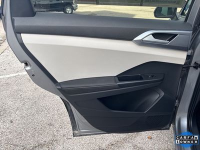 2025 Volkswagen Taos - Photo 42