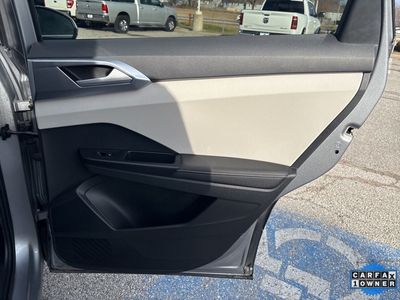 2025 Volkswagen Taos - Photo 46