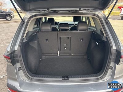 2025 Volkswagen Taos - Photo 3