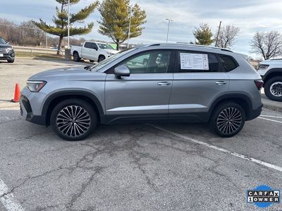 2025 Volkswagen Taos - Photo 16